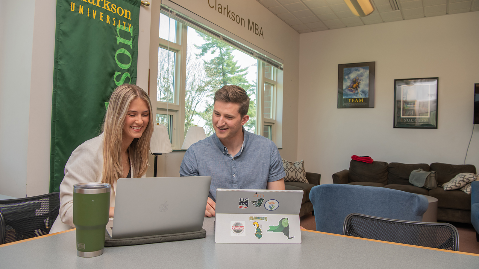 Undergrad students on computers at CU